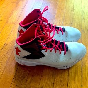 UNDER ARMOUR - UA Rocket [1264224-100] Basketball White/Black/Red